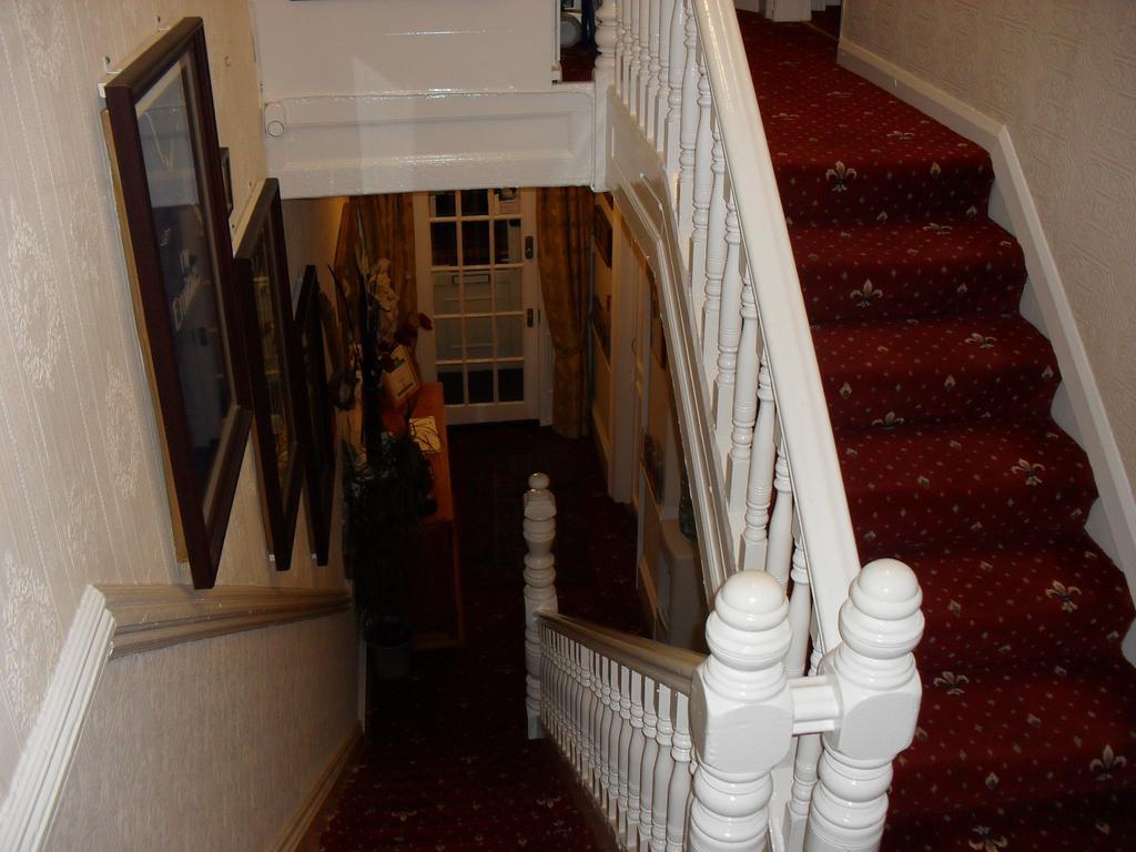 Roker View Guest House Sunderland  Eksteriør billede
